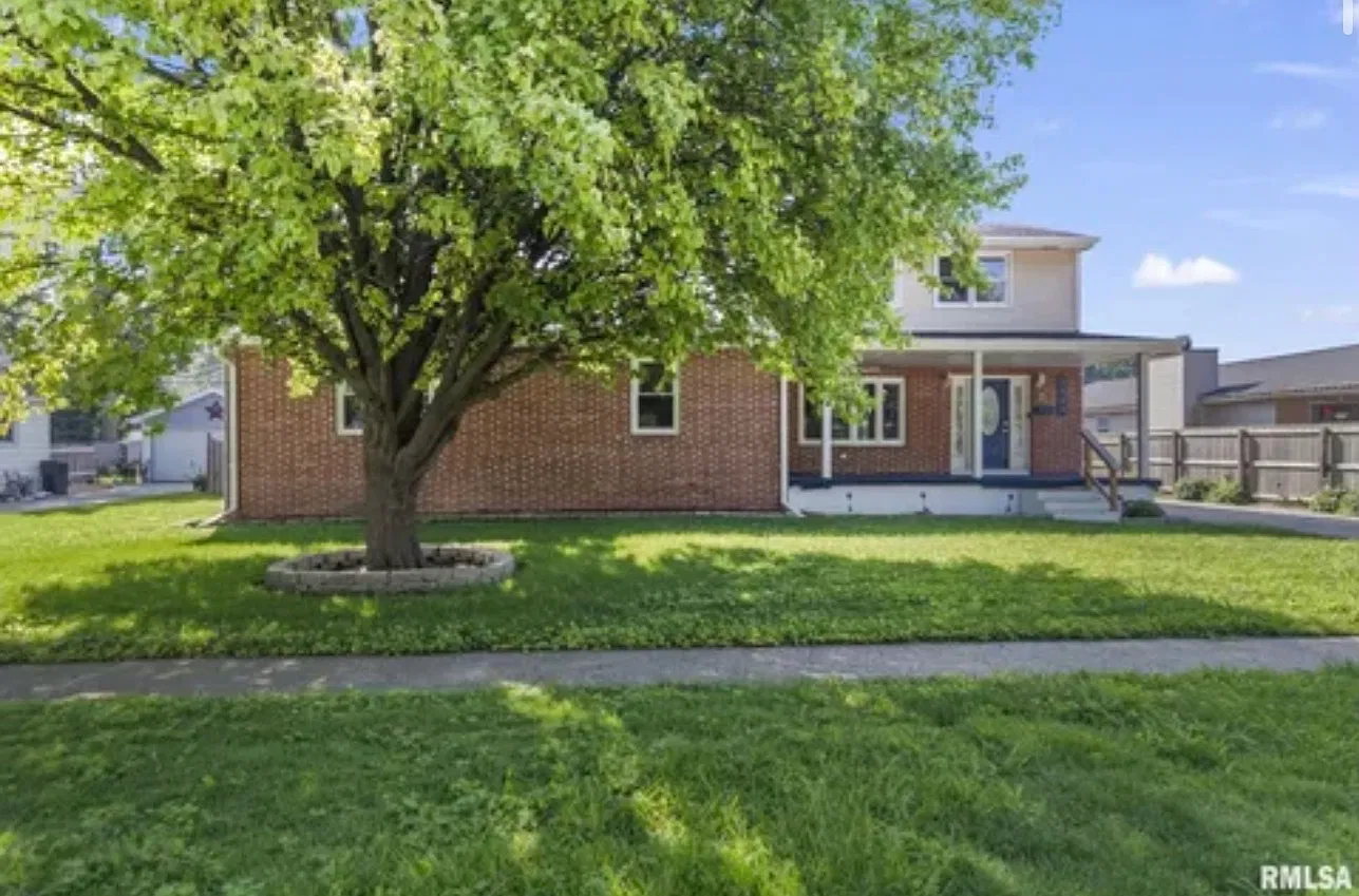 5 bed, 2502 sqft, $2,125 — Photo 4