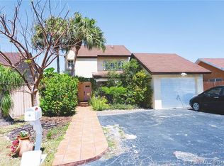 10381 SW 68th Ln, Miami, FL 33173