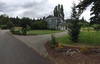 2nd image of 2609 62nd St E