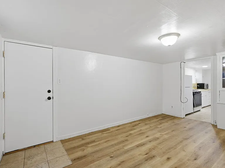 76 W Apricot Ave #2 — Photo 21