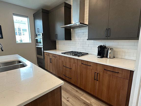 5th image of 6841 Woods Rose Dr