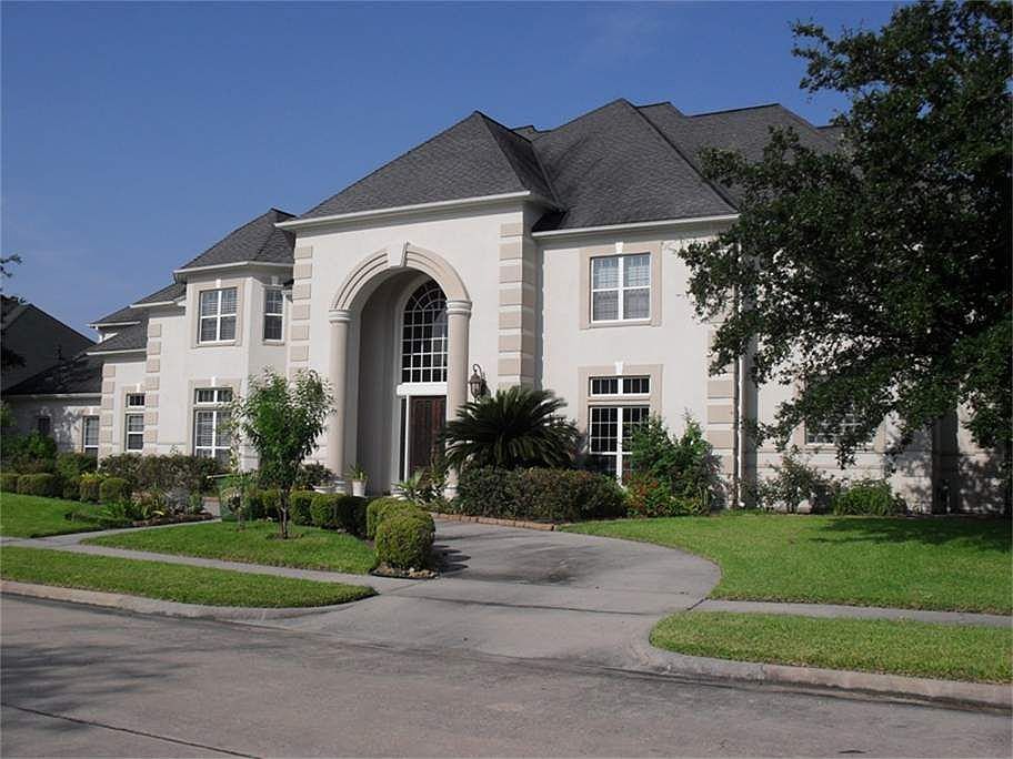 1st image of 8510 Wyndham Village Dr