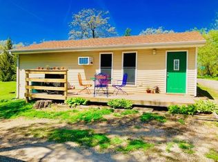 104 Pine Rd, Montezuma, IA 50171