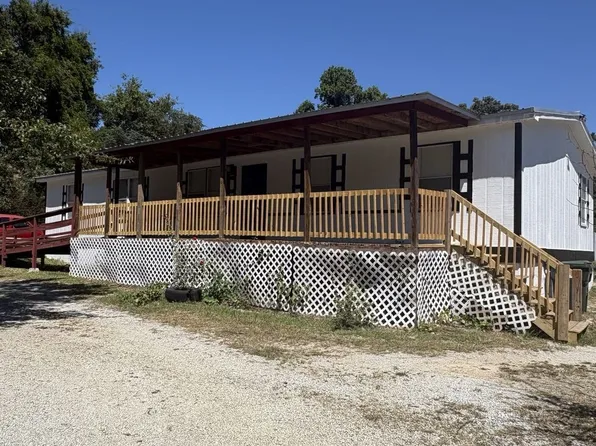 1025 Evergreen Dr, Elberton, GA 30635