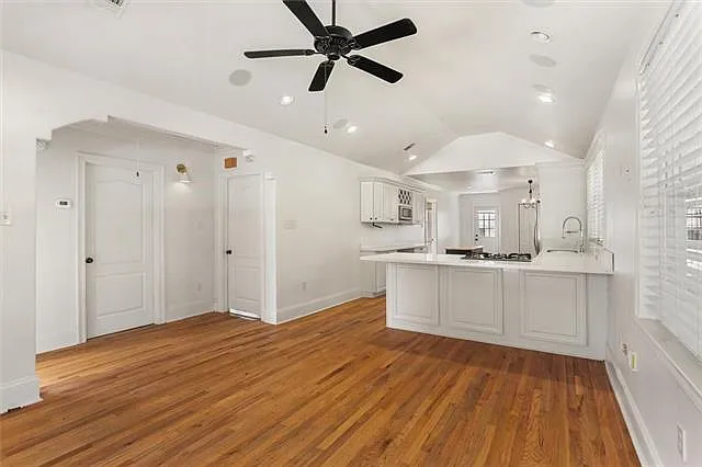 6240 Argonne Blvd — Photo 4