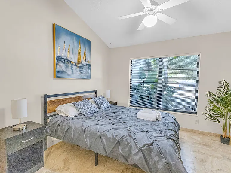 5462 Colonial Oaks Blvd — Photo 39