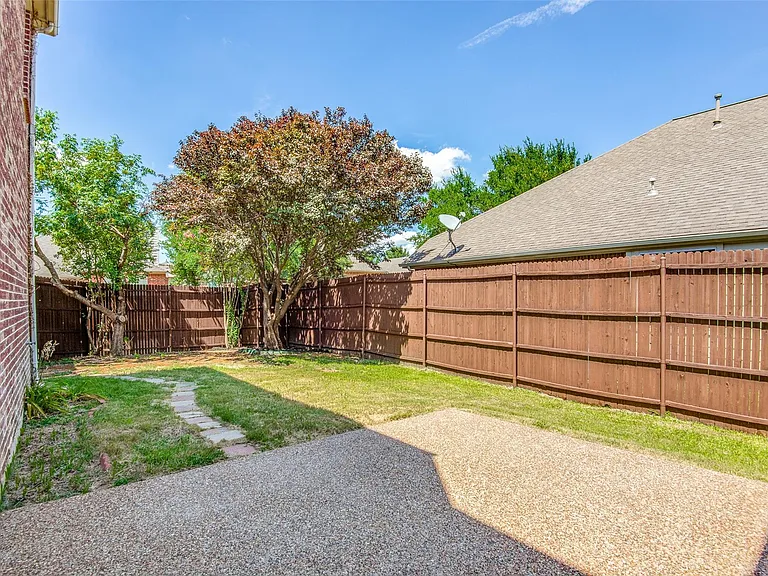 15704 Grove Crest Dr — Photo 23