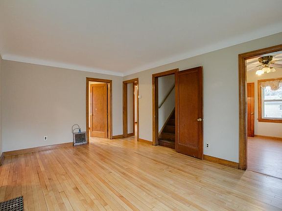 3rd image of 5109 Camden Ave N