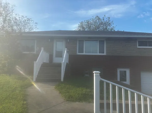 1145 University Dr, Dunbar, PA 15431