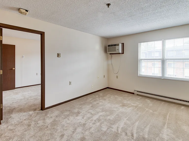 Colony Terrace Apartments — Photo 31