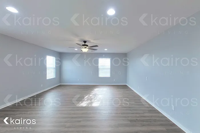 4417 Brown Ave — Photo 23
