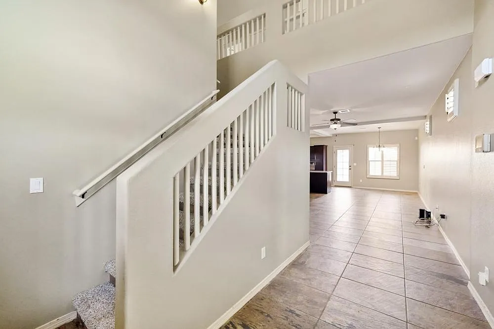 4 bed, 2.5 bath, 1804 sqft, $1,900 — Photo 3