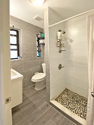 Rented by Ledvech Group | media 9