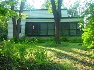 7970 Ridgeway Dr, Burlington, WI 53105