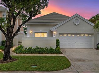 6 Windsor Ln, Palm Beach Gardens, FL 33418
