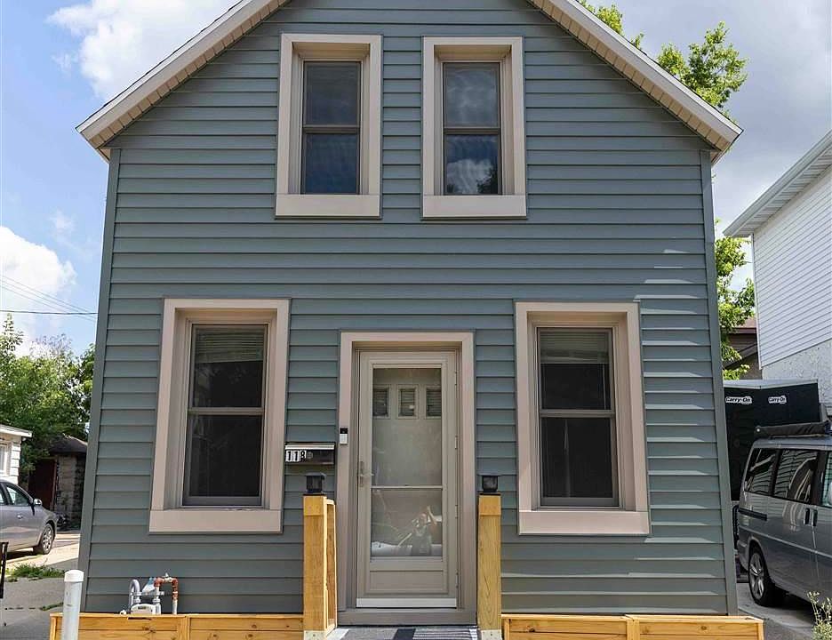 1st image of 118 E Spring St