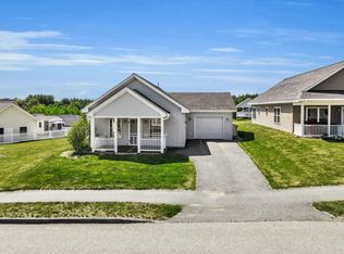 16 Village Cir, Augusta, ME 04330