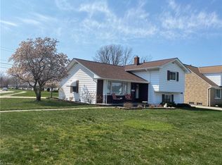 976 Talmadge Ave, Wickliffe, OH 44092