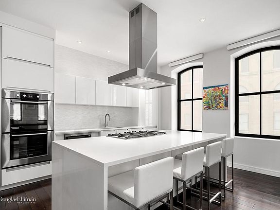 2nd image of 250 West St APT 4G