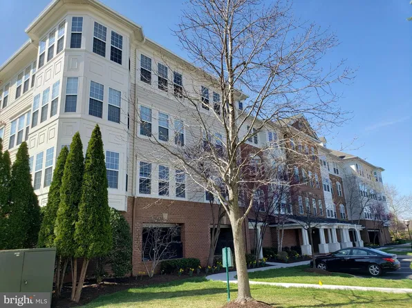 44465 Chamberlain Ter Unit 301, Ashburn, VA 20147
