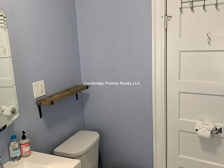 58 Lowden Ave #3 — Photo 7