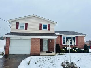 120 Lincoln Pl, Follansbee, WV 26037