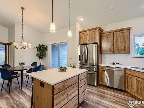 5th image of 759 Capricorn Ct