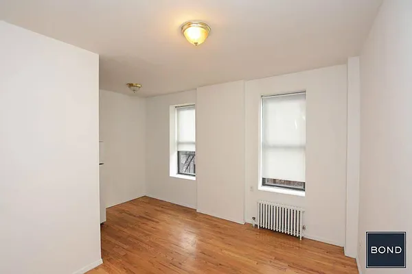 Rented by Bond New York | media 8
