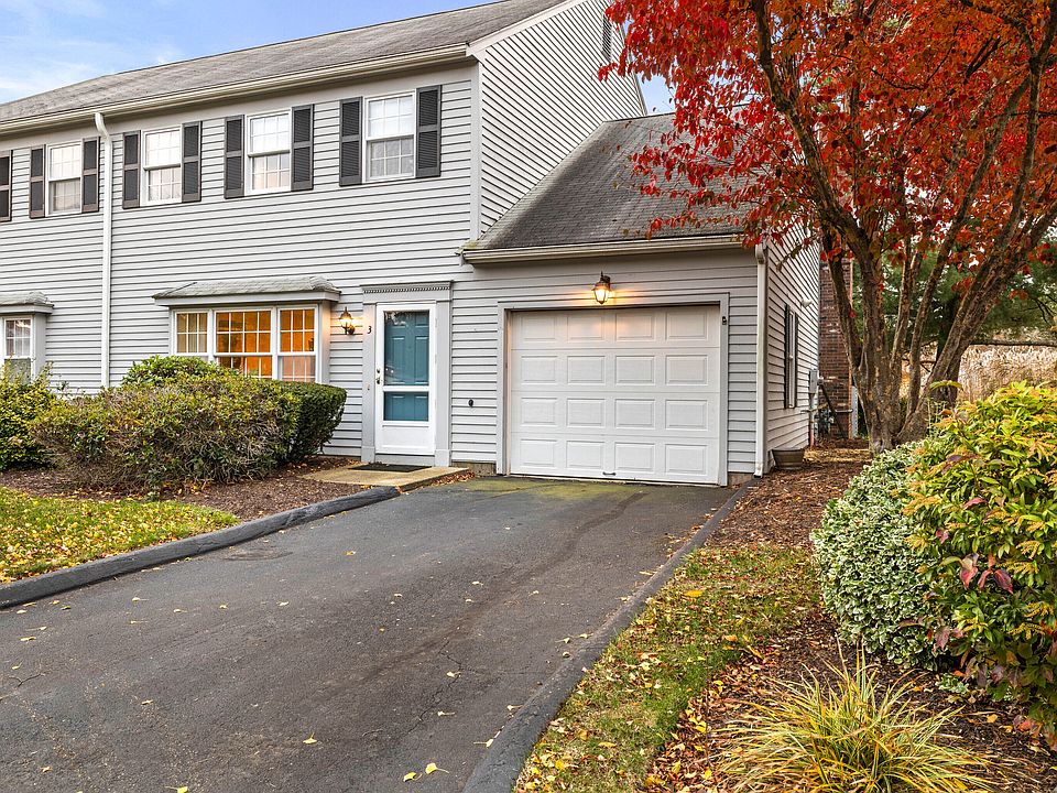 1st image of 3 Sandgate Circle #3