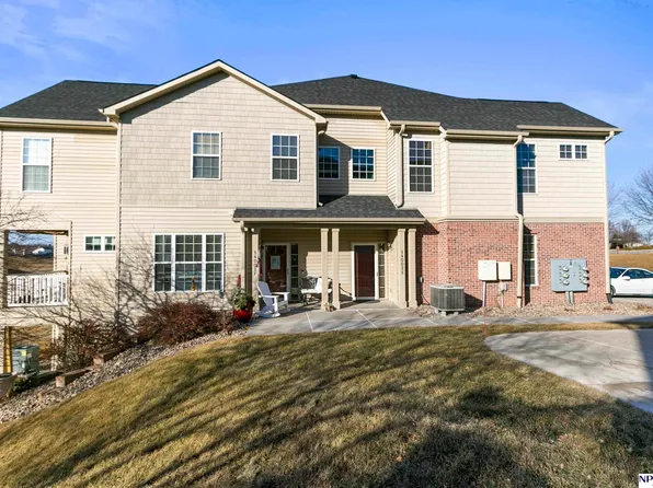 14002 E Tregaron Ridge Ave #E, Bellevue, NE 68123