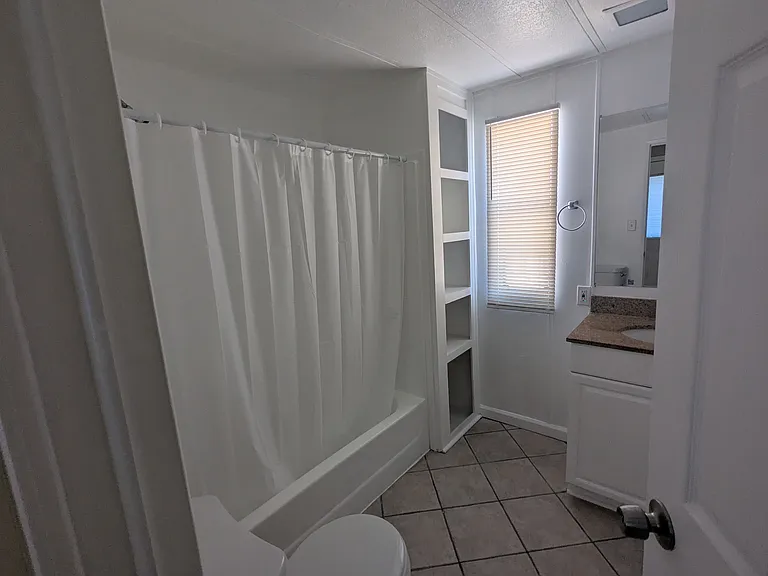927 E F St #24 — Photo 11