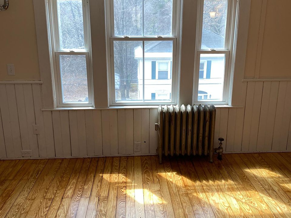 1st image of 26 Pine Valley St #3