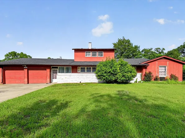1148 Rock Creek Dr, Garland, TX 75040