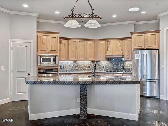 4th image of 61 N Aspen Dr