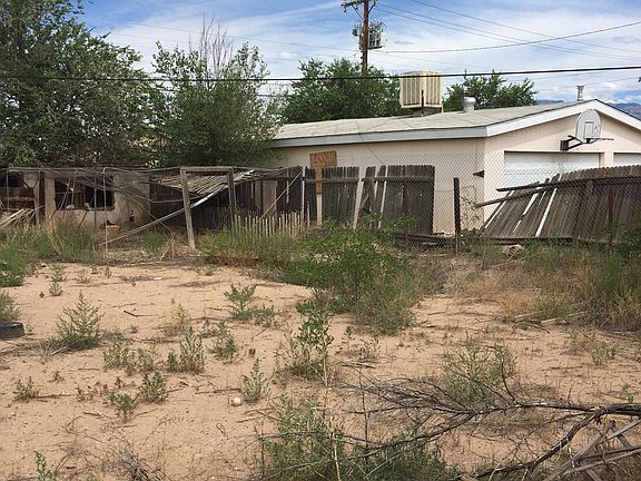 5th image of 429 Gene Ave NW