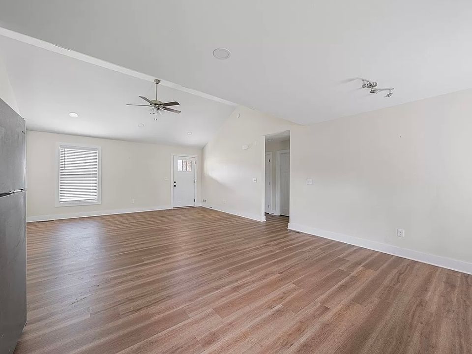 1st image of 1100 Columbia Ave #1