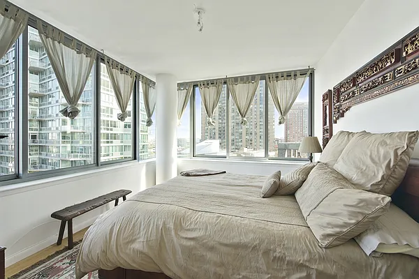 Sold by Nest Seekers International | media 5