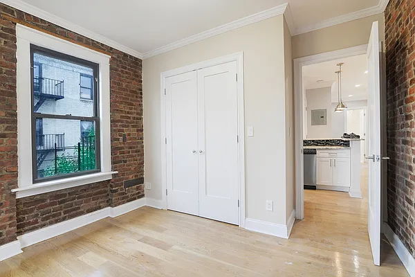 Rented by Compass | media 26