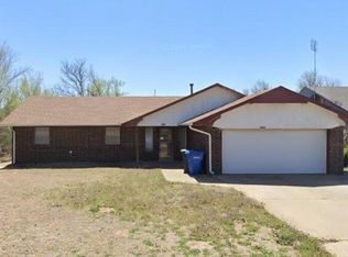 2601 Stratford Dr, Enid, OK 73703
