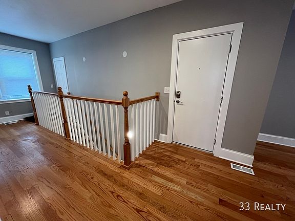 4th image of 128 Home Ave APT 1C