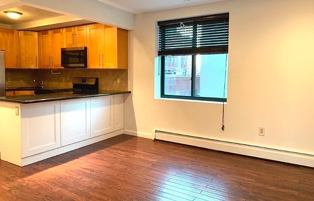 Rented by R New York | media 36