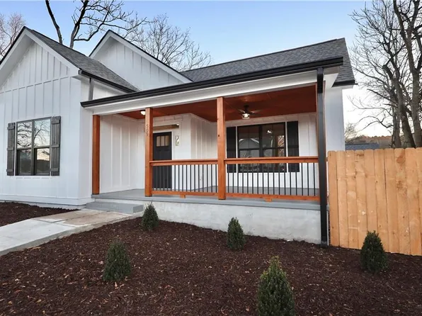 509 College St, Rockmart, GA 30153