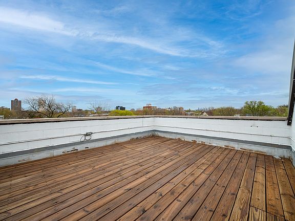 4th image of 1451 W Farragut Ave APT 3E