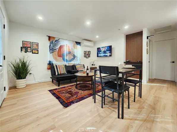 22131 Bassett St, Canoga Park, CA 91303