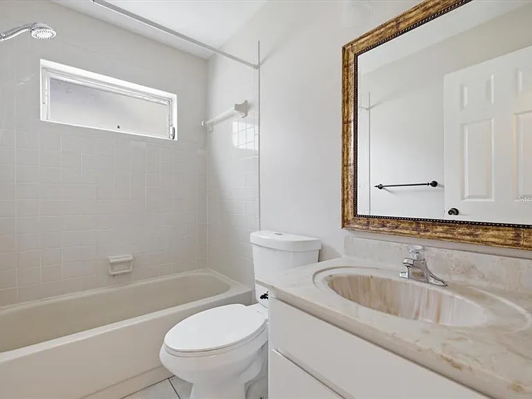 1901 Castle Bay Ct — Photo 26