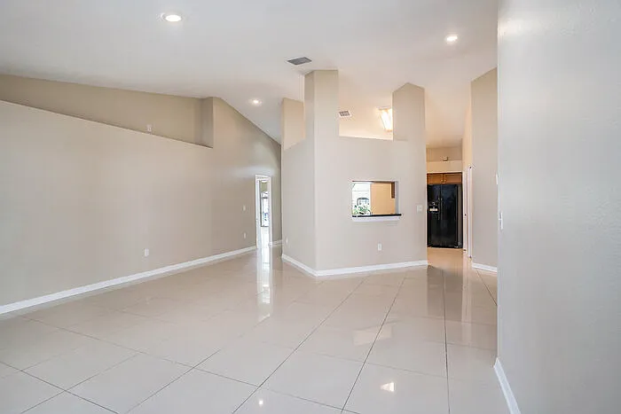 12712 Longcrest Dr — Photo 7