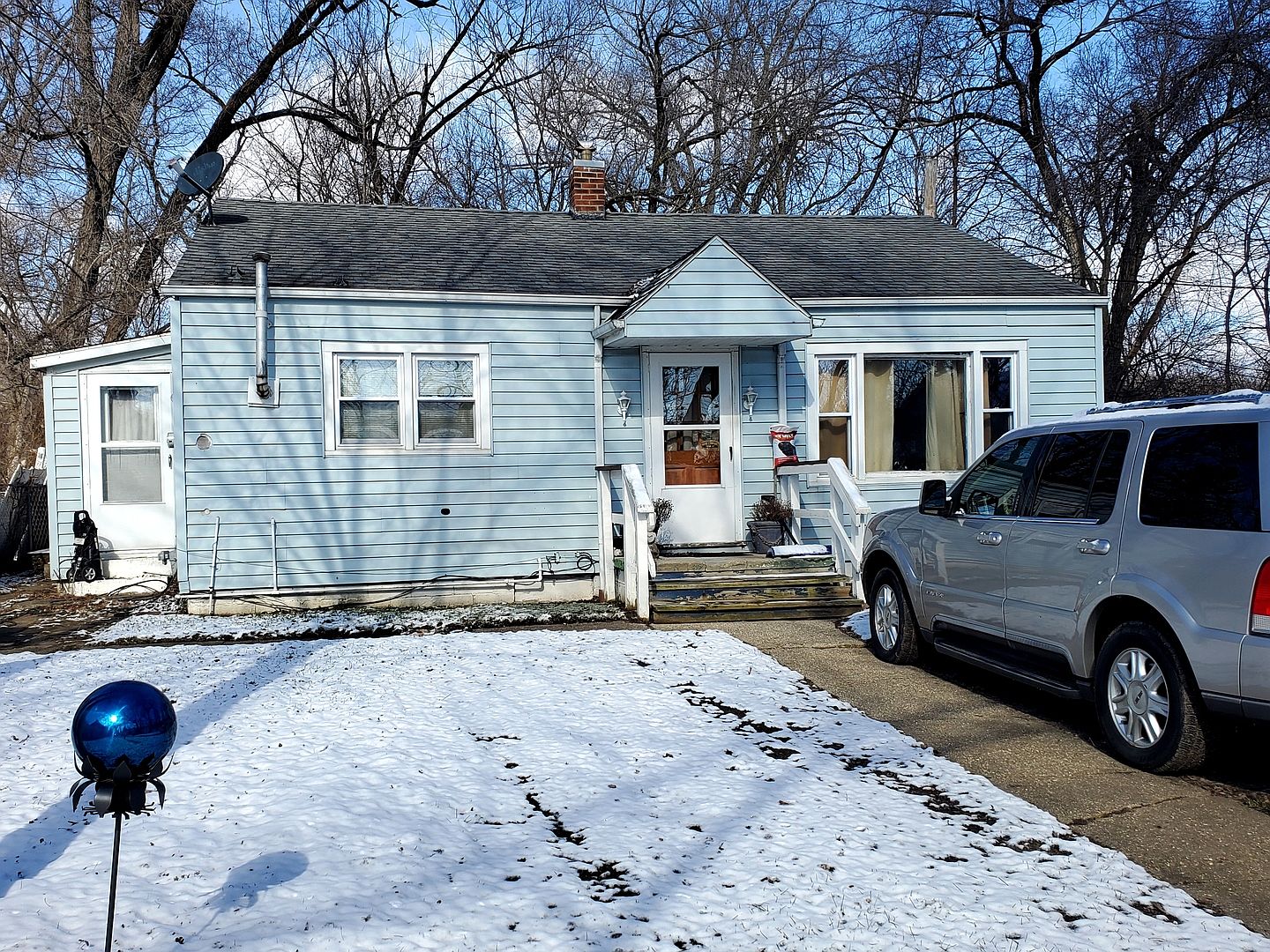 316 1/2 Prairie St, Ottawa, IL 61350 Zillow