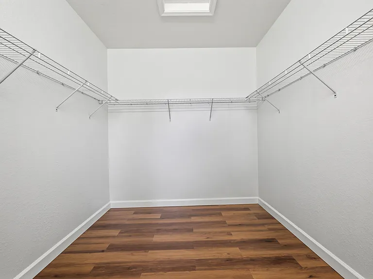 4648 Silver Saw Ln — Photo 28