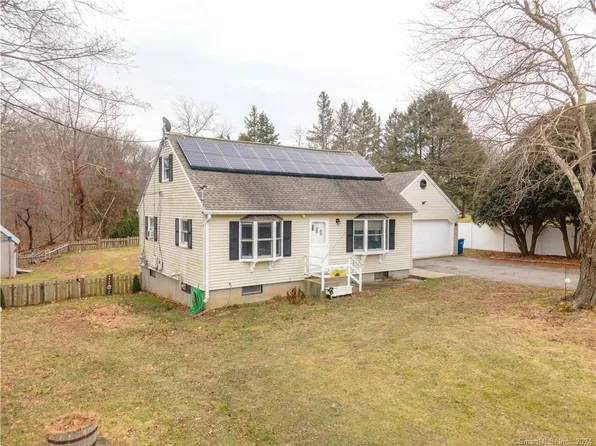 526 Fitch Hill Road, Montville, CT 06382