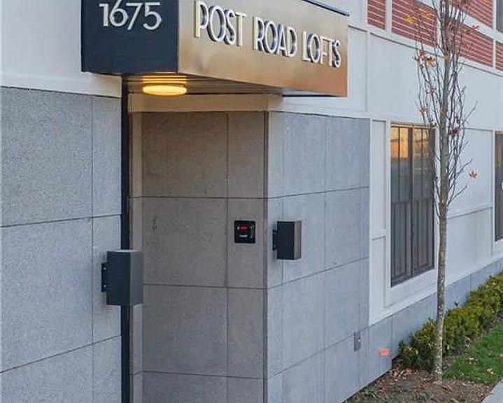 Post Road Lofts — Photo 15
